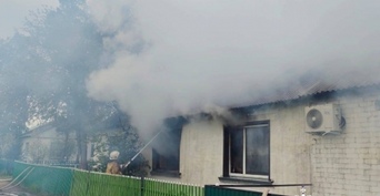  В Оренбуржье полыхало пять пожаров. Из огня спасли женщину