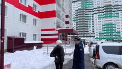 В Оренбурге прокуратура проводит проверку по факту схода снега с крыши