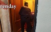 В Оренбурге пожилая женщина несколько часов ждала помощи, лёжа под дверью в коридоре