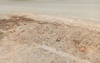 В Оренбурге самосвал навалил на дороге глину с кирпичами и не убрал за собой