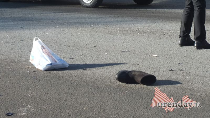 ВАЗ и Land Cruiser столкнулись в Бугуруслане: один человек погиб (18+)
