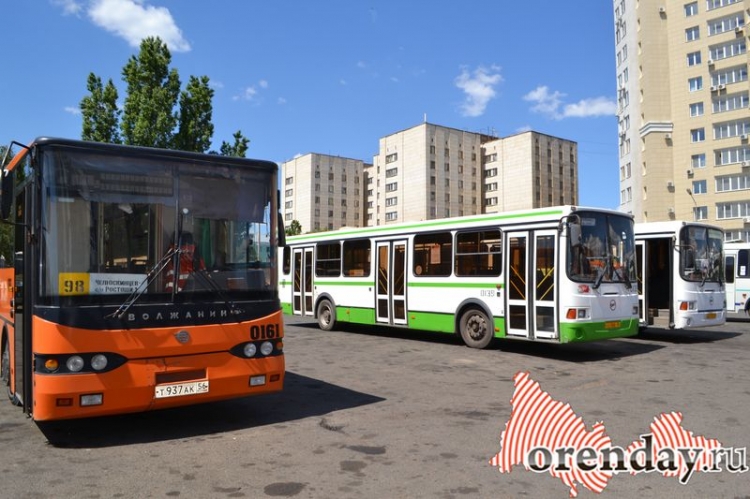 В Оренбурге автобусы на дачи пустят в последний день апреля