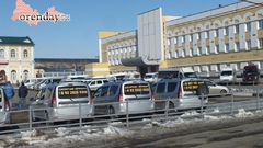 Москва оренбург такси. 9 мая 2022 оренбург. Привокзальная площадь д 1а оренбург. Привокзальная площадь 1а оренбург. Такси жд вокзал оренбурга.